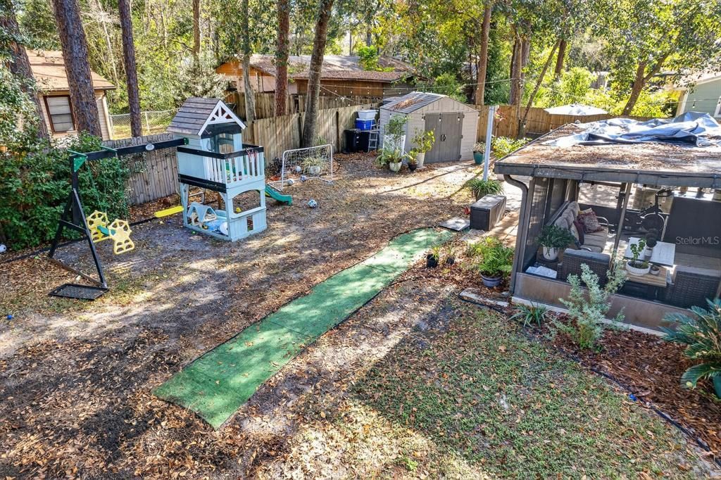 For Sale: $320,000 (4 beds, 2 baths, 1558 Square Feet)