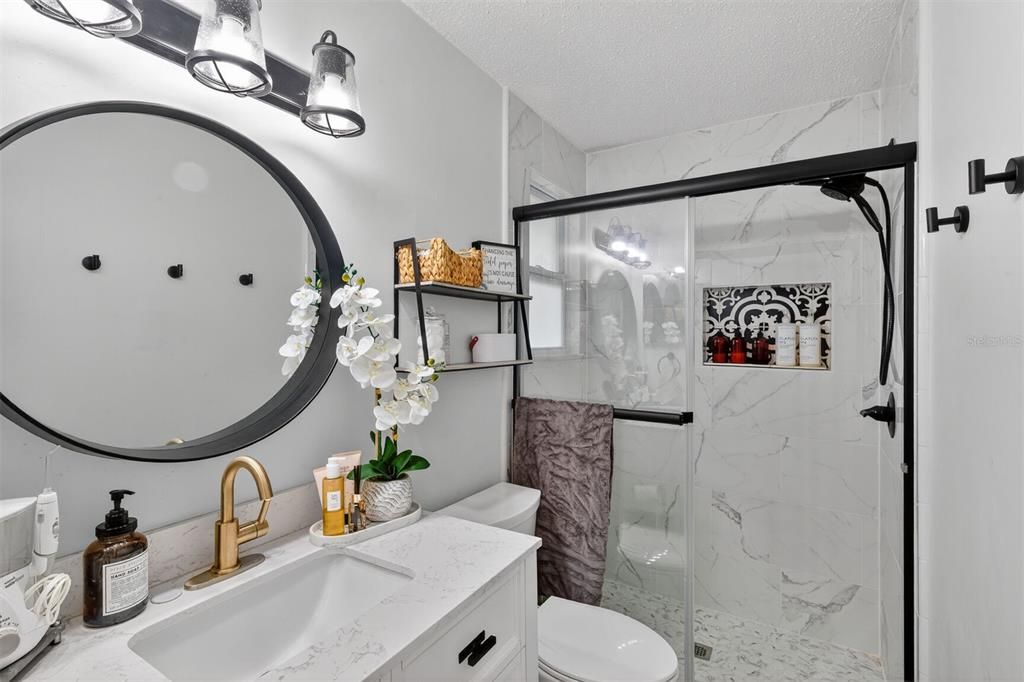 For Sale: $320,000 (4 beds, 2 baths, 1558 Square Feet)