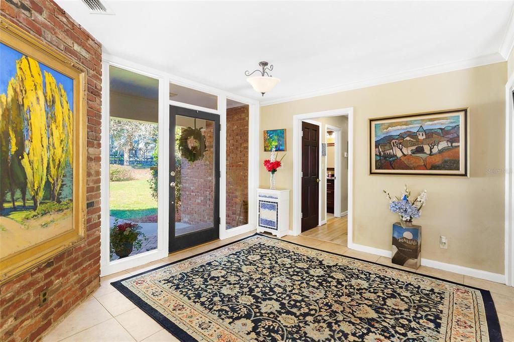 En Venta: $640,000 (3 camas, 2 baños, 2378 Pies cuadrados)