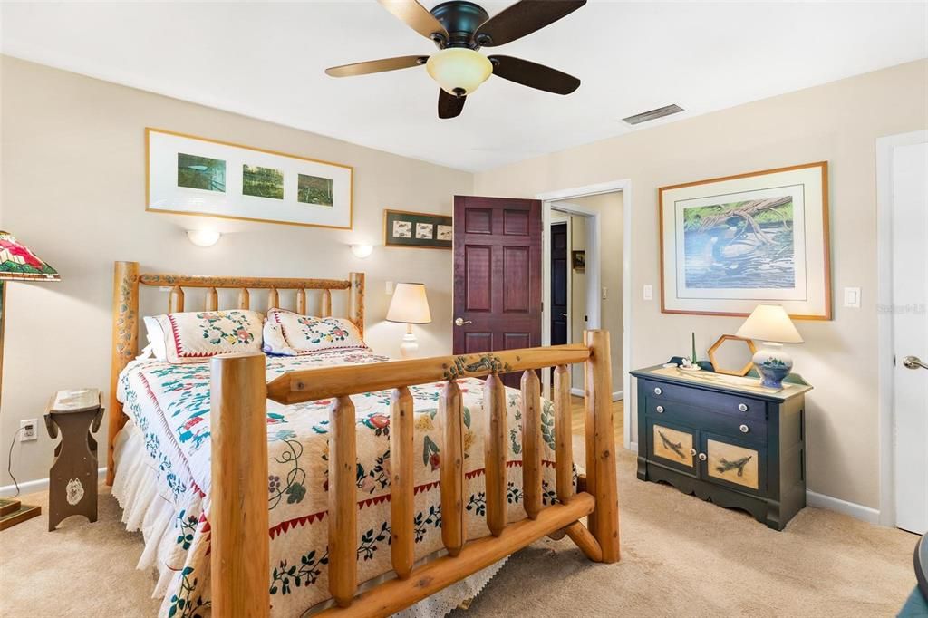 En Venta: $640,000 (3 camas, 2 baños, 2378 Pies cuadrados)