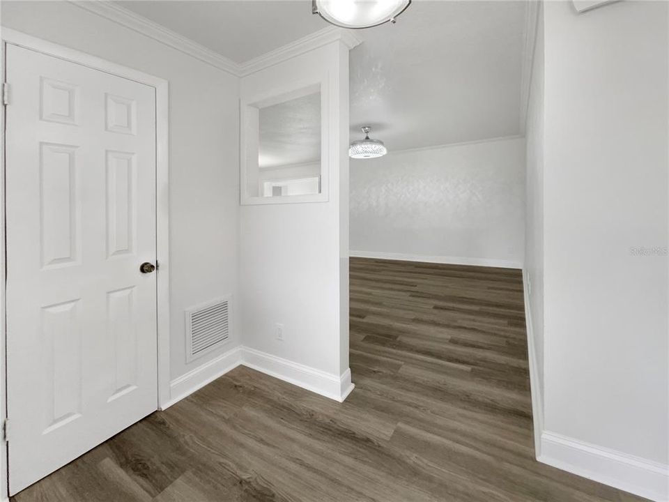 For Sale: $275,000 (3 beds, 2 baths, 1565 Square Feet)