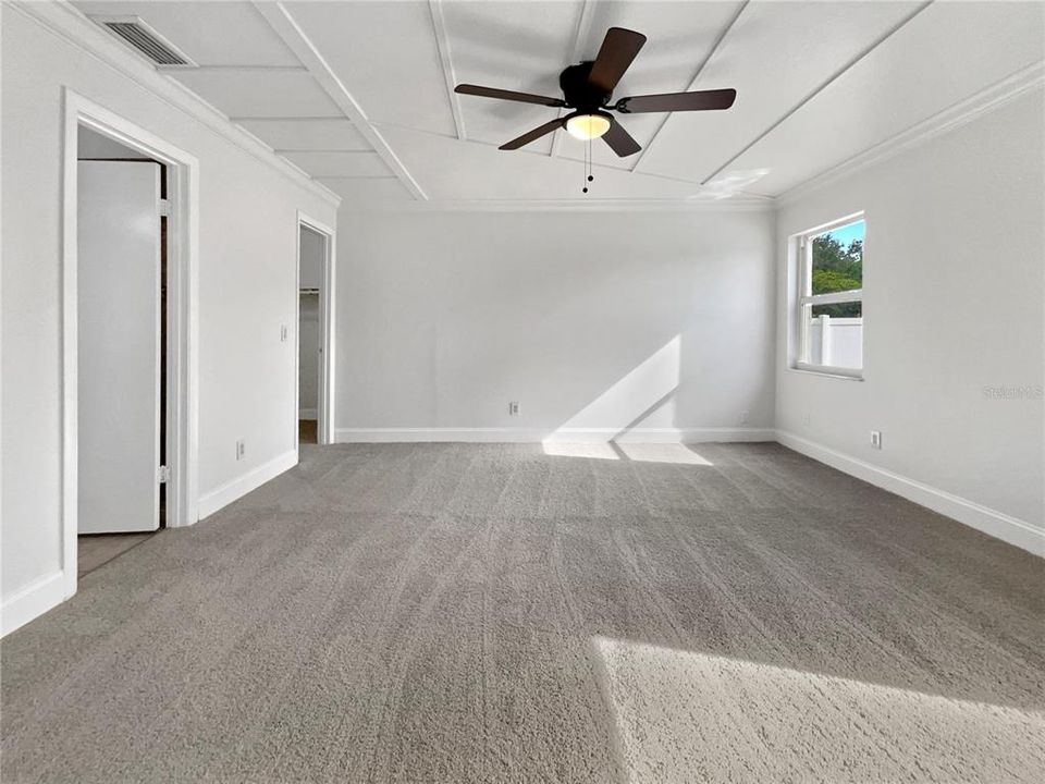 For Sale: $275,000 (3 beds, 2 baths, 1565 Square Feet)