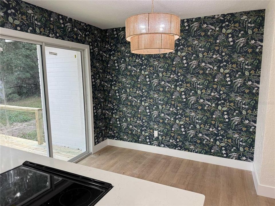 For Sale: $299,000 (3 beds, 2 baths, 1411 Square Feet)