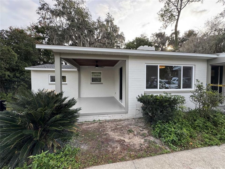 For Sale: $299,000 (3 beds, 2 baths, 1411 Square Feet)