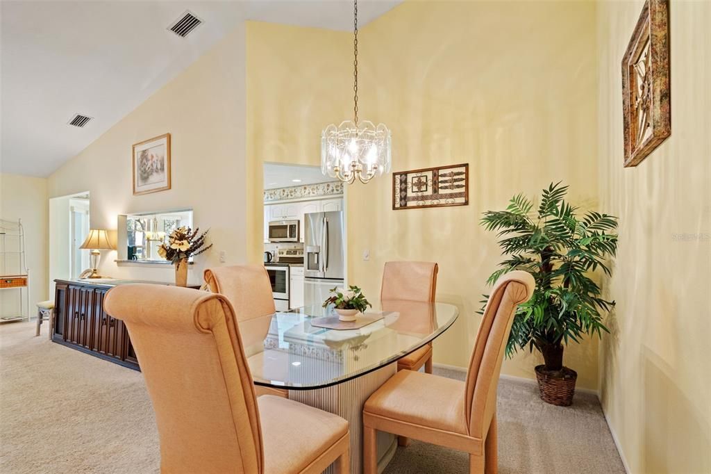 For Sale: $295,000 (2 beds, 2 baths, 1409 Square Feet)