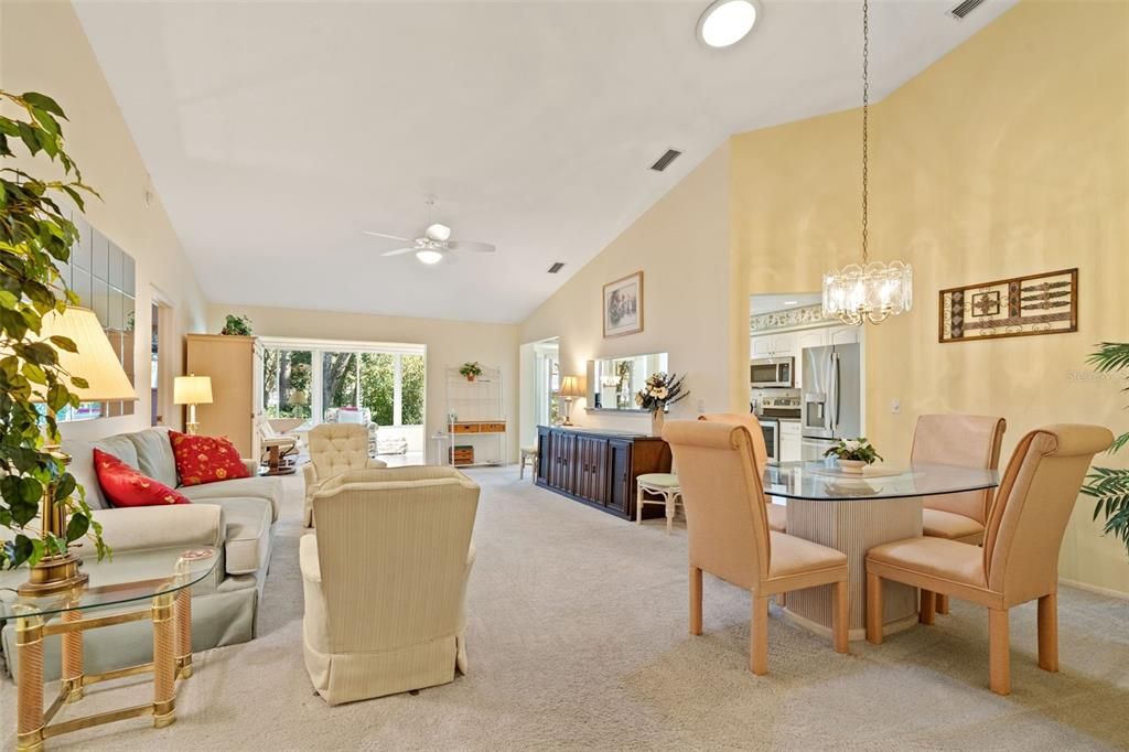 For Sale: $295,000 (2 beds, 2 baths, 1409 Square Feet)