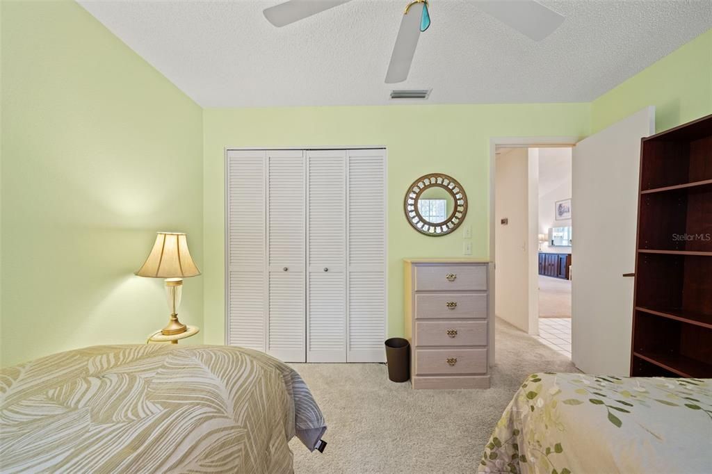 For Sale: $295,000 (2 beds, 2 baths, 1409 Square Feet)