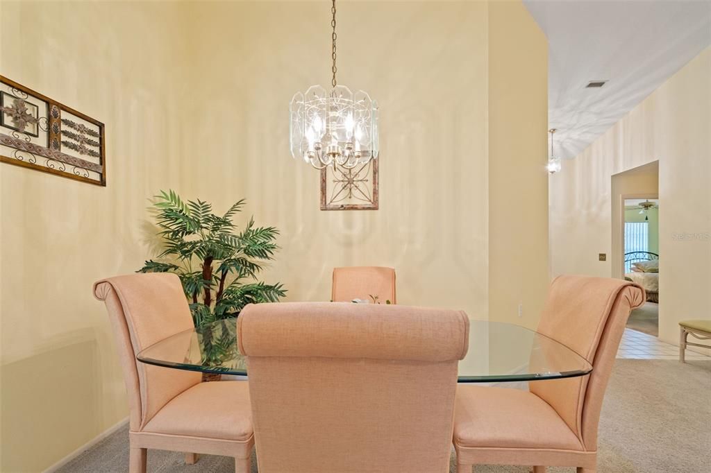 For Sale: $295,000 (2 beds, 2 baths, 1409 Square Feet)