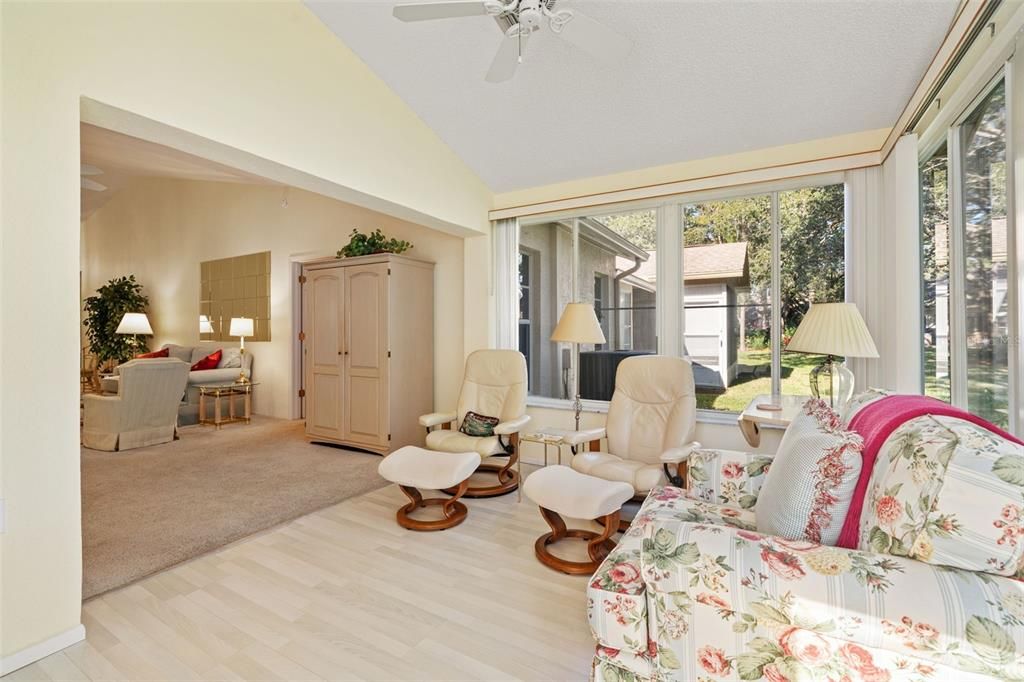 For Sale: $295,000 (2 beds, 2 baths, 1409 Square Feet)