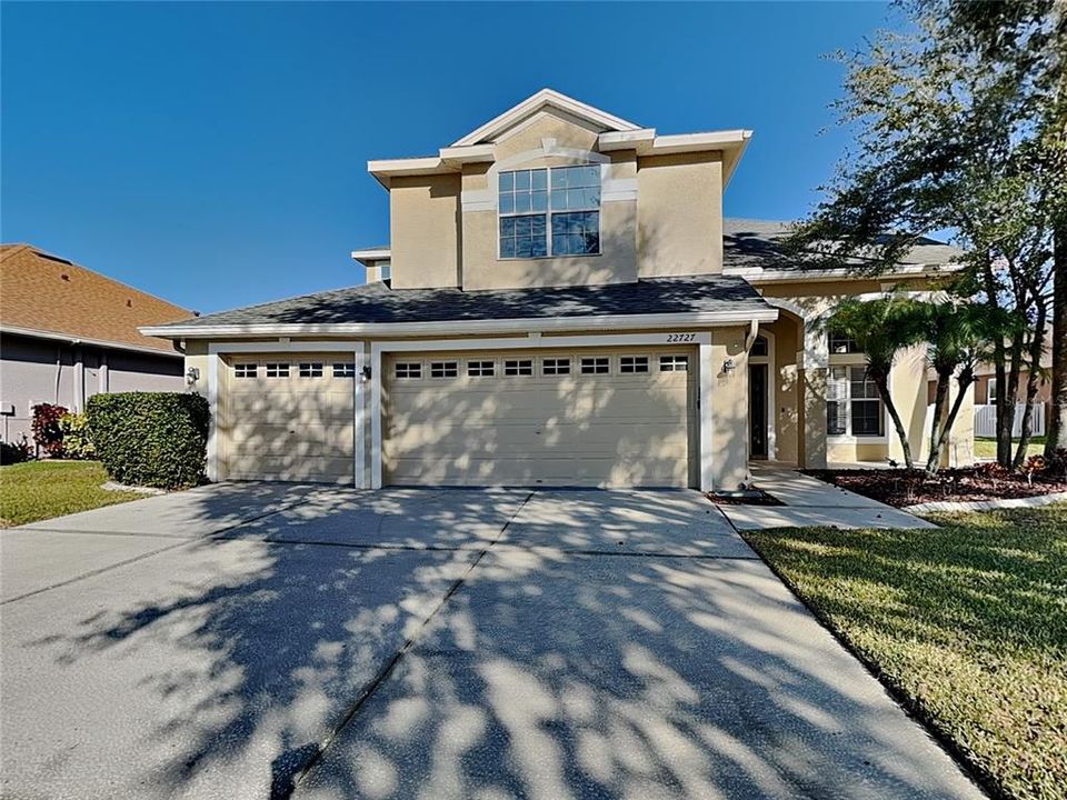 For Rent: $3,059 (6 beds, 3 baths, 2790 Square Feet)