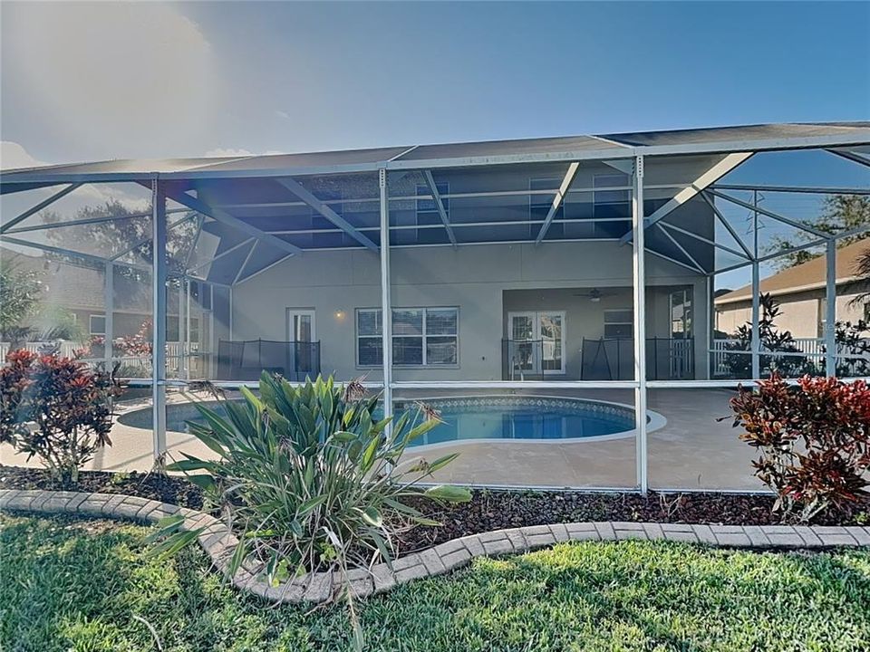 For Rent: $3,059 (6 beds, 3 baths, 2790 Square Feet)