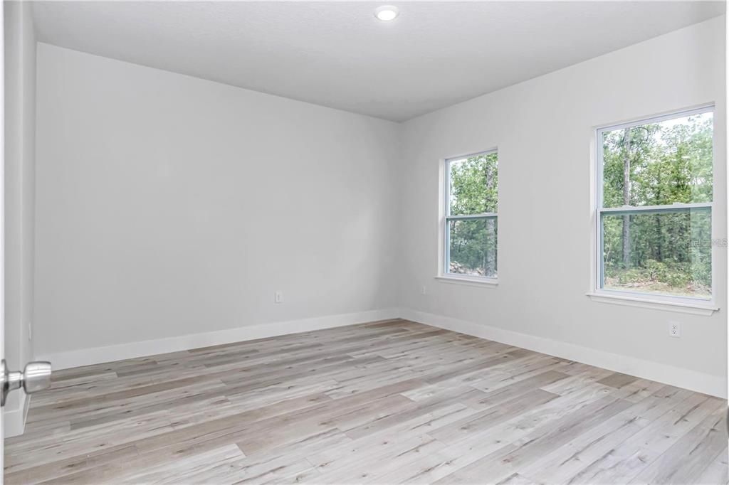 En Renta: $1,900 (4 camas, 2 baños, 1765 Pies cuadrados)