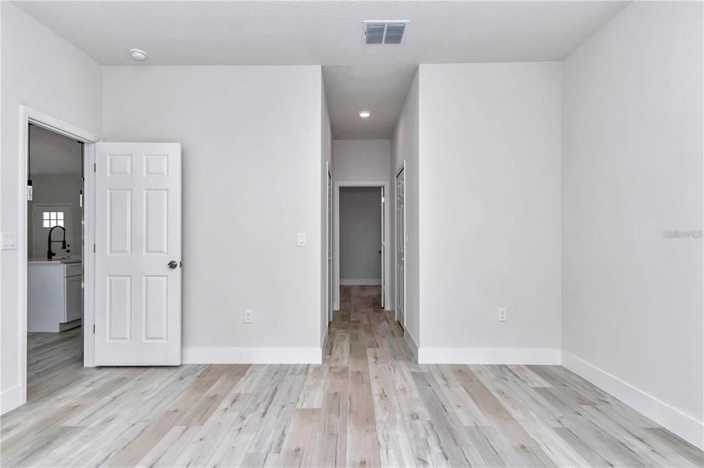 En Renta: $1,900 (4 camas, 2 baños, 1765 Pies cuadrados)