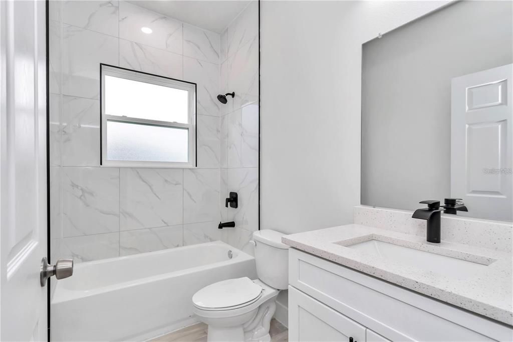 En Renta: $1,900 (4 camas, 2 baños, 1765 Pies cuadrados)