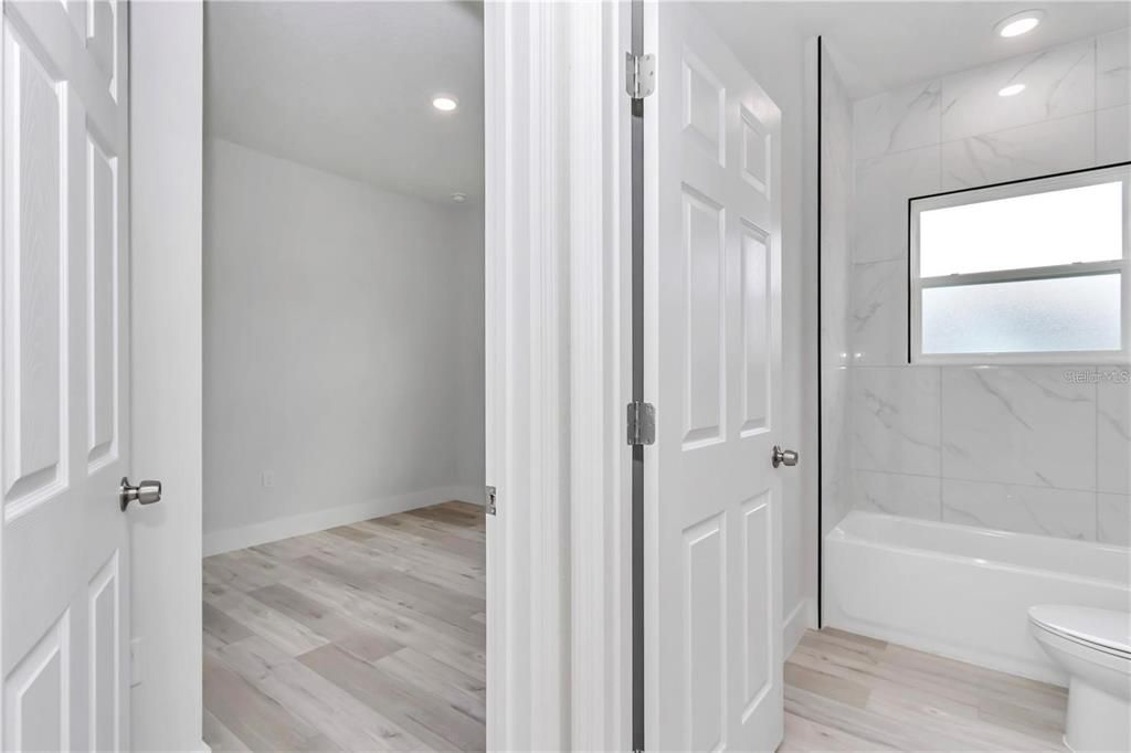 En Renta: $1,900 (4 camas, 2 baños, 1765 Pies cuadrados)