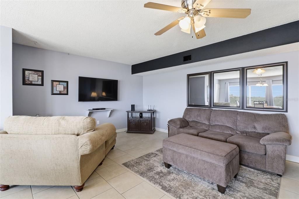 En Venta: $150,000 (2 camas, 2 baños, 1120 Pies cuadrados)