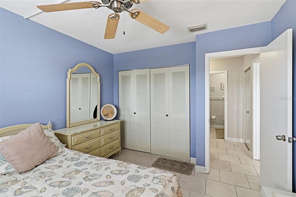 En Venta: $150,000 (2 camas, 2 baños, 1120 Pies cuadrados)