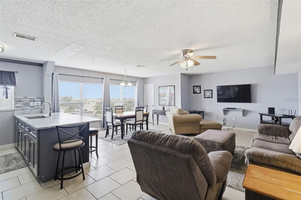 En Venta: $150,000 (2 camas, 2 baños, 1120 Pies cuadrados)