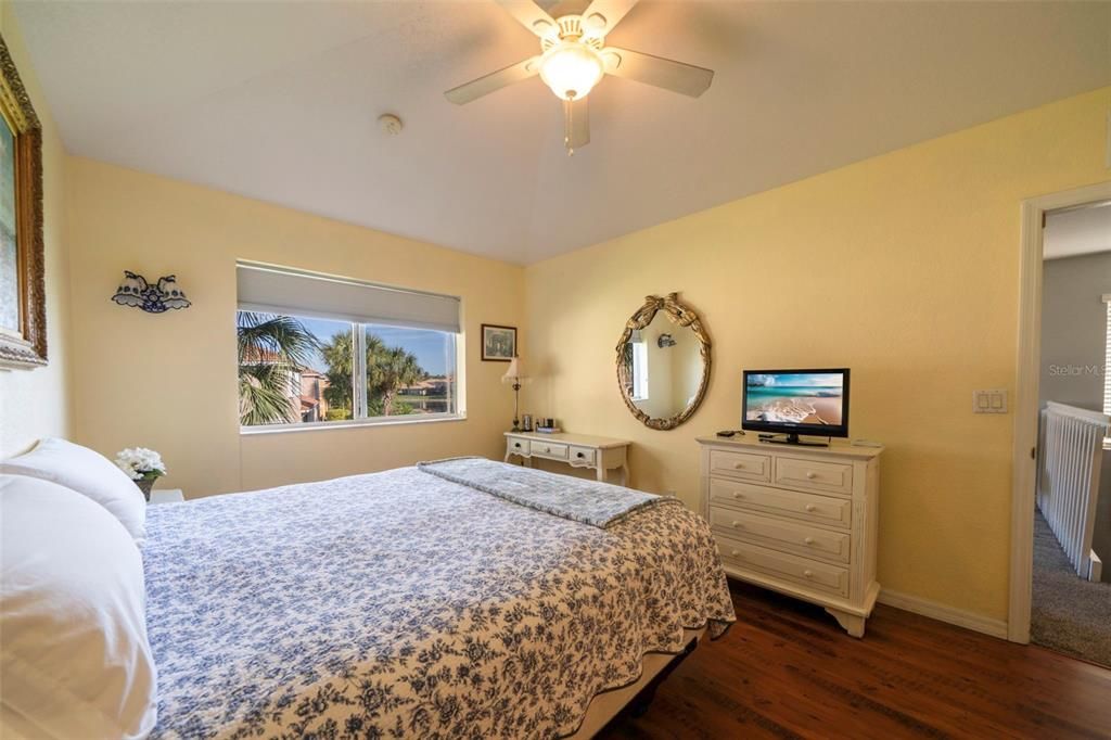 For Sale: $271,900 (3 beds, 2 baths, 1977 Square Feet)