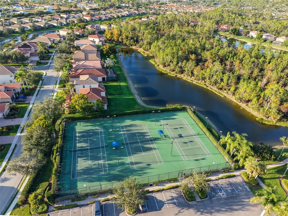 For Sale: $271,900 (3 beds, 2 baths, 1977 Square Feet)