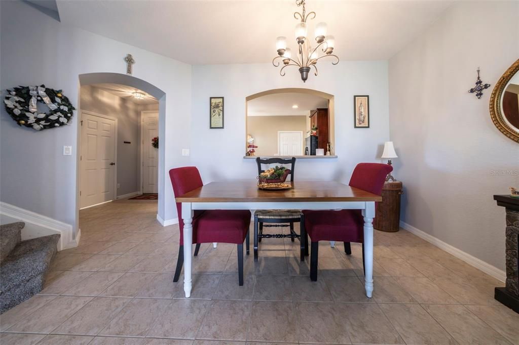 For Sale: $271,900 (3 beds, 2 baths, 1977 Square Feet)