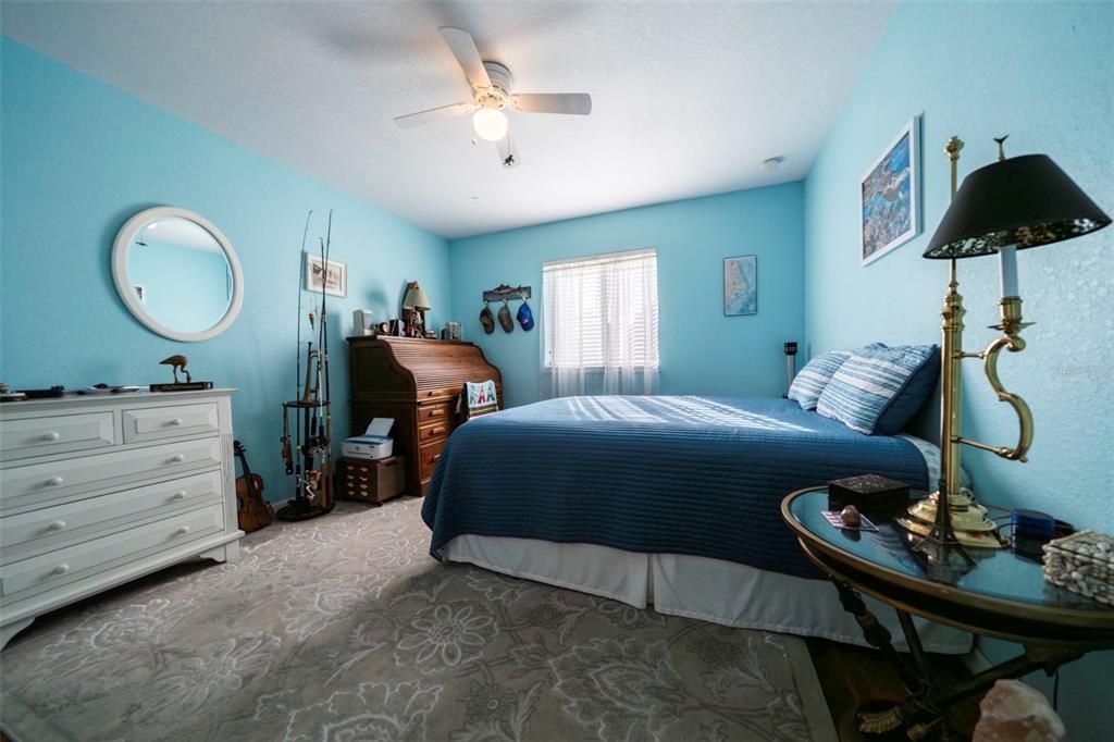 For Sale: $271,900 (3 beds, 2 baths, 1977 Square Feet)