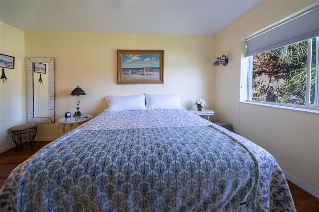 For Sale: $271,900 (3 beds, 2 baths, 1977 Square Feet)