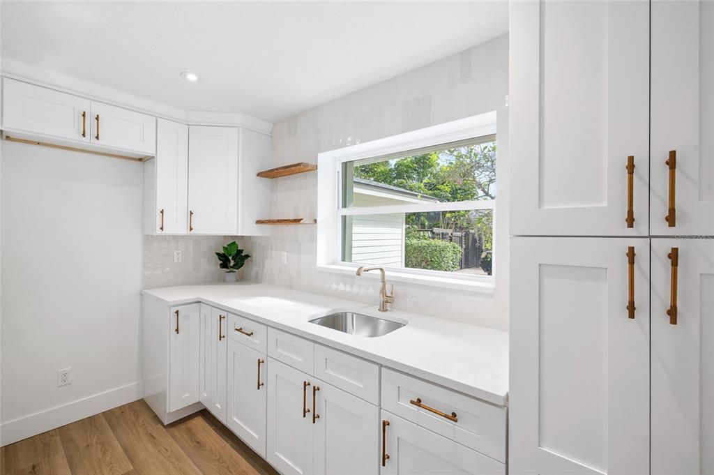 На продажу: $969,900 (4 спален, 3 ванн, 3058 Квадратных фут)