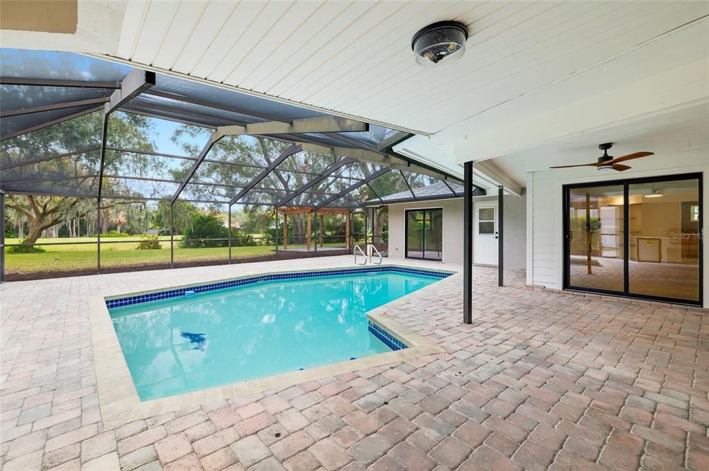 На продажу: $969,900 (4 спален, 3 ванн, 3058 Квадратных фут)