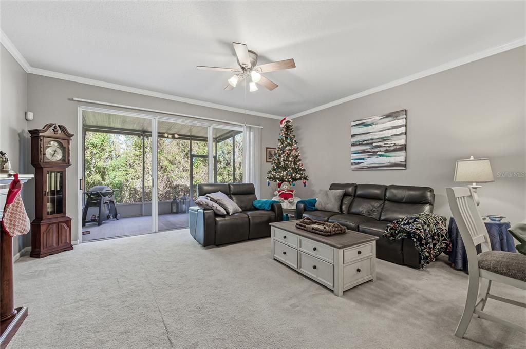 For Sale: $249,999 (2 beds, 2 baths, 1574 Square Feet)