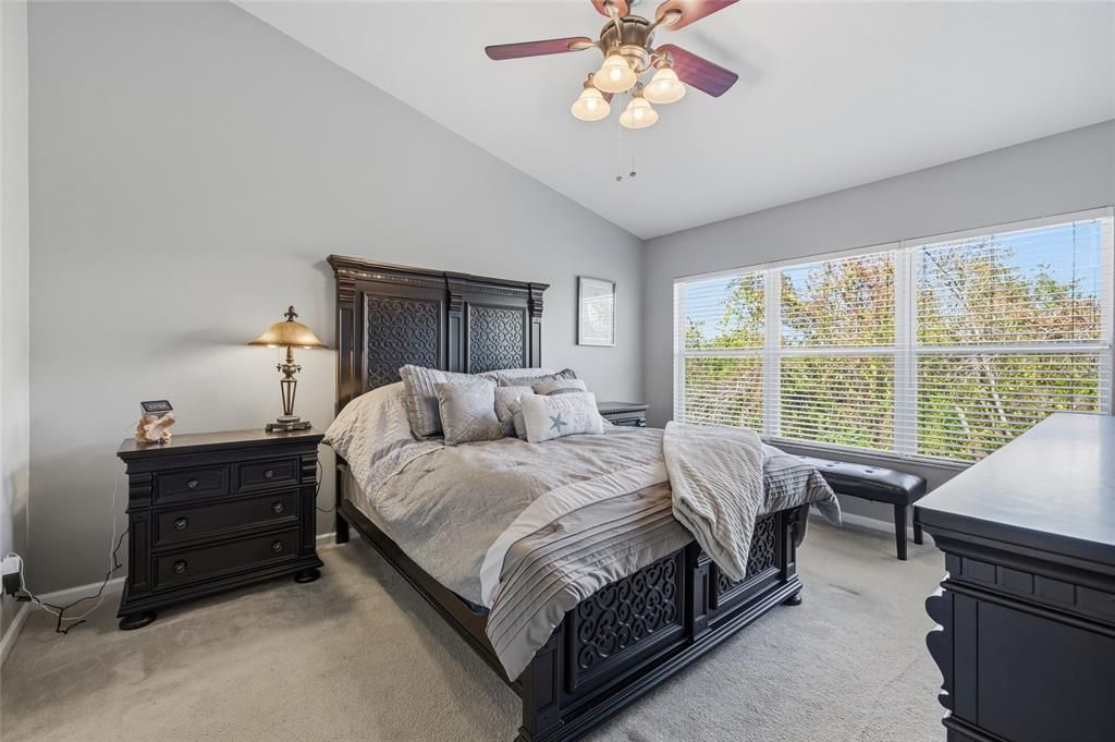 For Sale: $249,999 (2 beds, 2 baths, 1574 Square Feet)