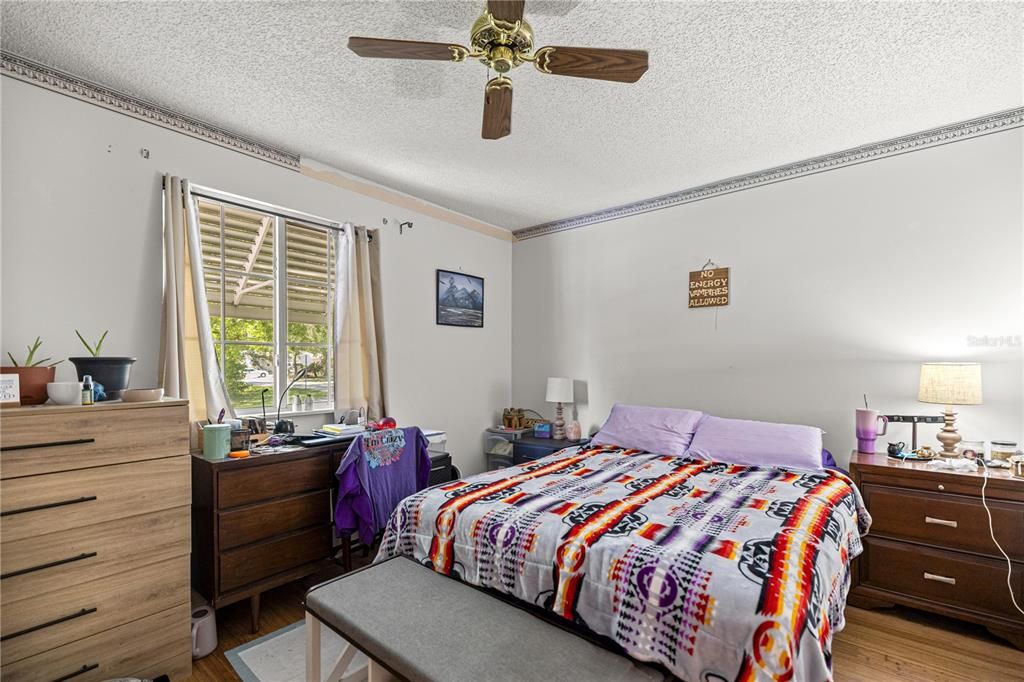 待售: $189,000 (2 贝兹, 2 浴室, 1224 平方英尺)