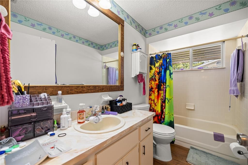 待售: $189,000 (2 贝兹, 2 浴室, 1224 平方英尺)