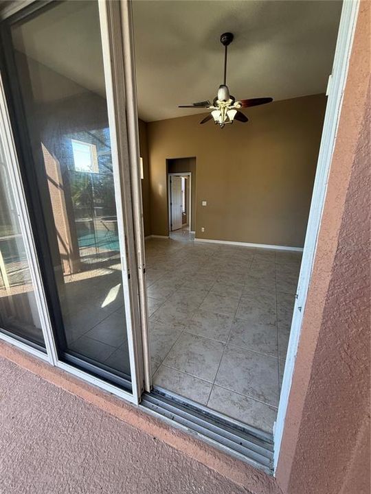 For Rent: $3,400 (5 beds, 3 baths, 2879 Square Feet)