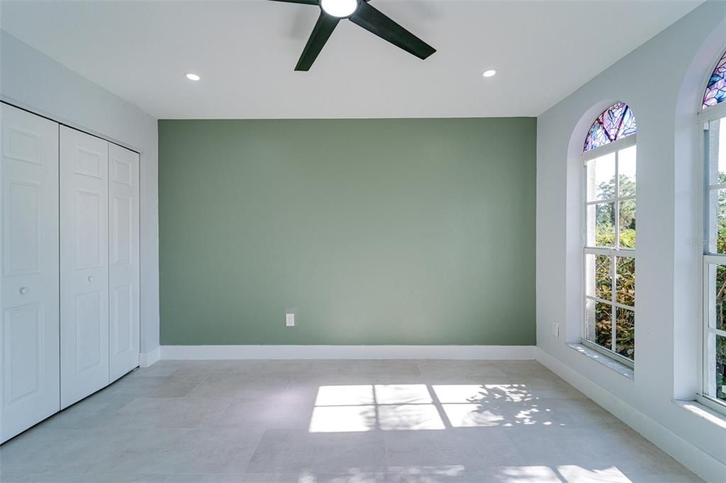 На продажу: $279,926 (3 спален, 2 ванн, 1217 Квадратных фут)