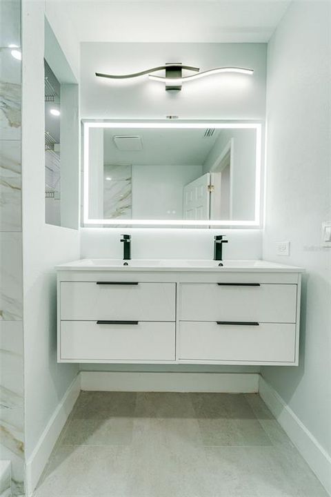 На продажу: $279,926 (3 спален, 2 ванн, 1217 Квадратных фут)