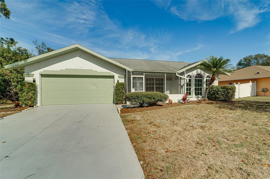 На продажу: $279,926 (3 спален, 2 ванн, 1217 Квадратных фут)