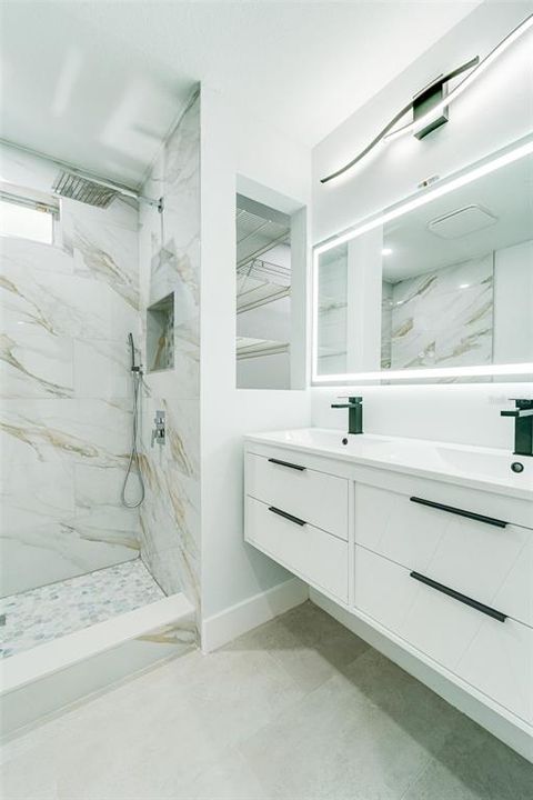 На продажу: $279,926 (3 спален, 2 ванн, 1217 Квадратных фут)