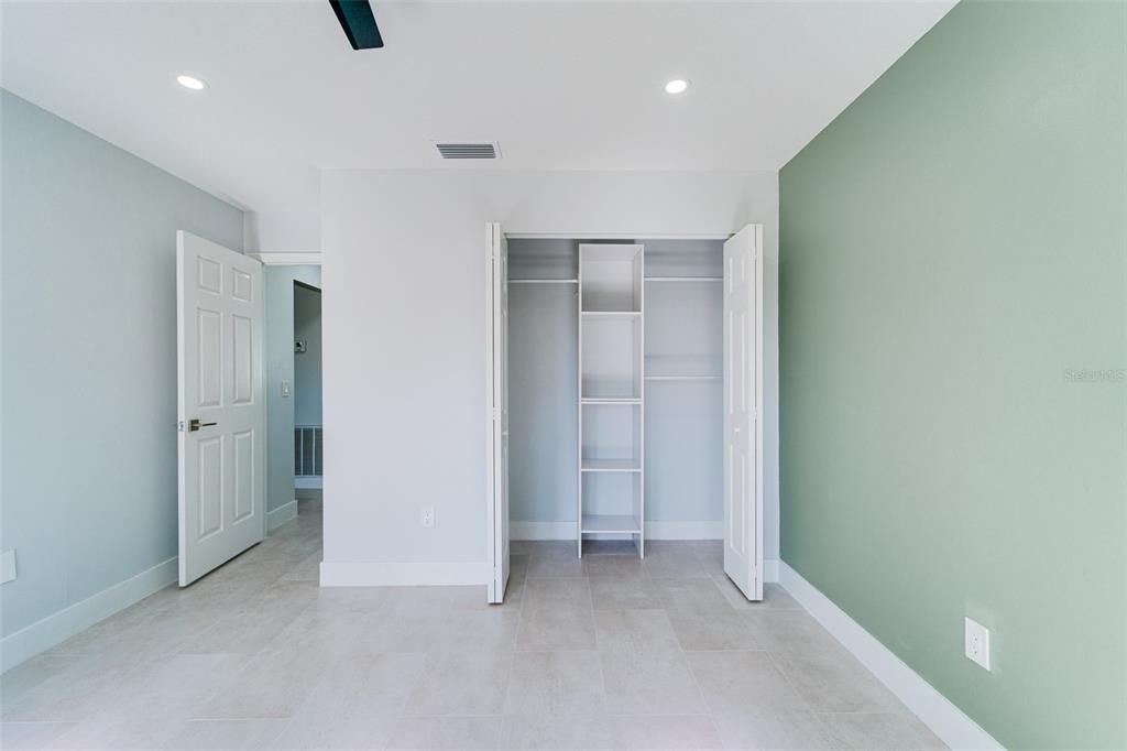 На продажу: $279,926 (3 спален, 2 ванн, 1217 Квадратных фут)