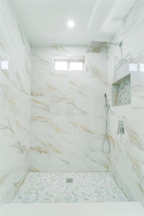 На продажу: $279,926 (3 спален, 2 ванн, 1217 Квадратных фут)