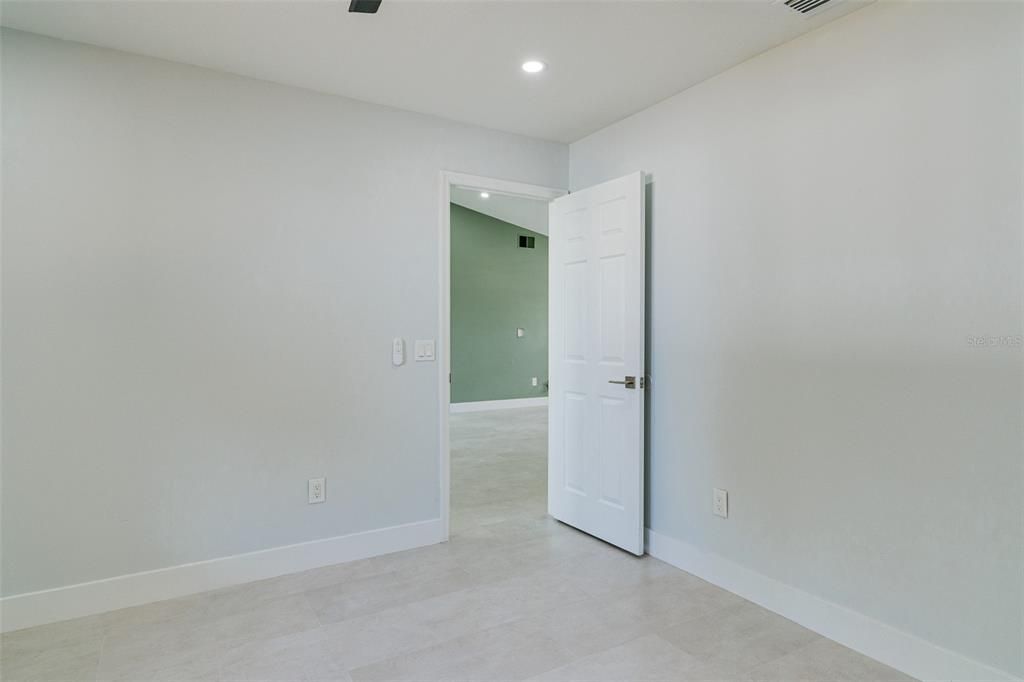 На продажу: $279,926 (3 спален, 2 ванн, 1217 Квадратных фут)