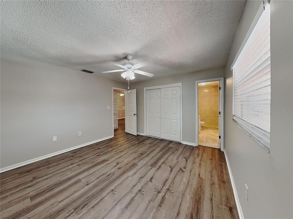 En Renta: $3,299 (4 camas, 3 baños, 1988 Pies cuadrados)