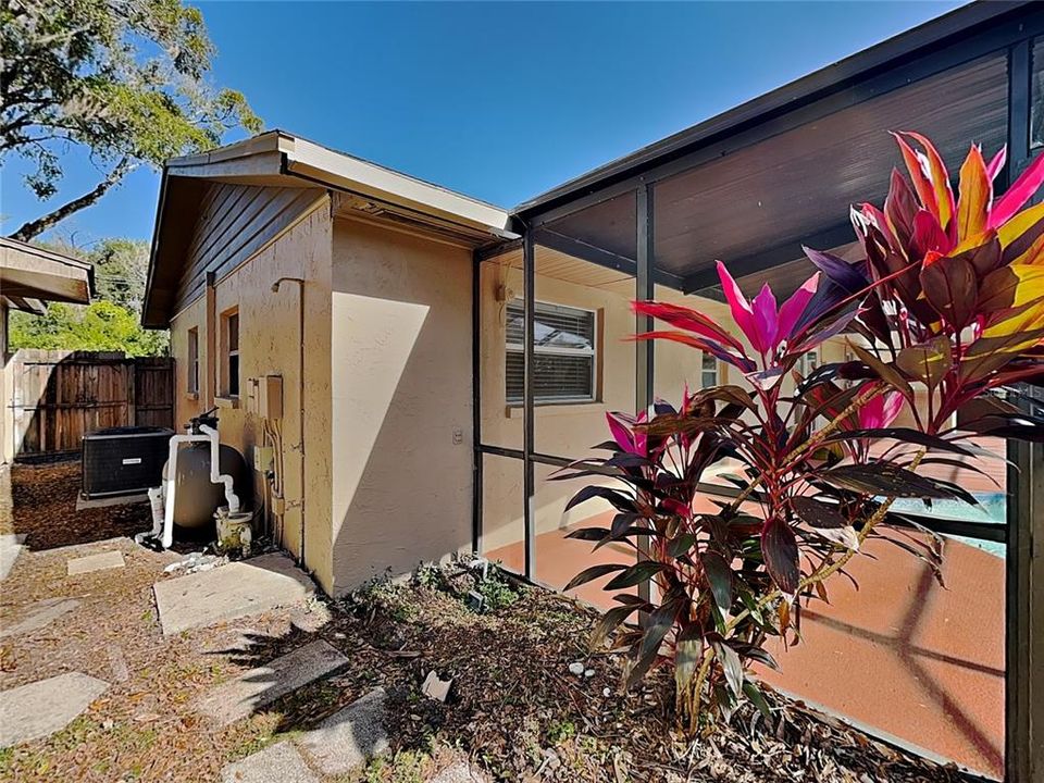 En Renta: $3,299 (4 camas, 3 baños, 1988 Pies cuadrados)