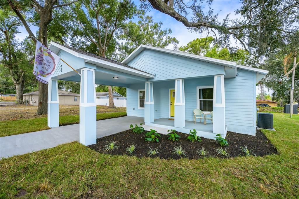 For Sale: $349,900 (3 beds, 2 baths, 1405 Square Feet)