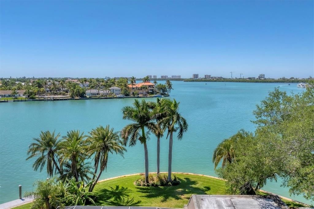 En Venta: $6,300,000 (3 camas, 3 baños, 3706 Pies cuadrados)