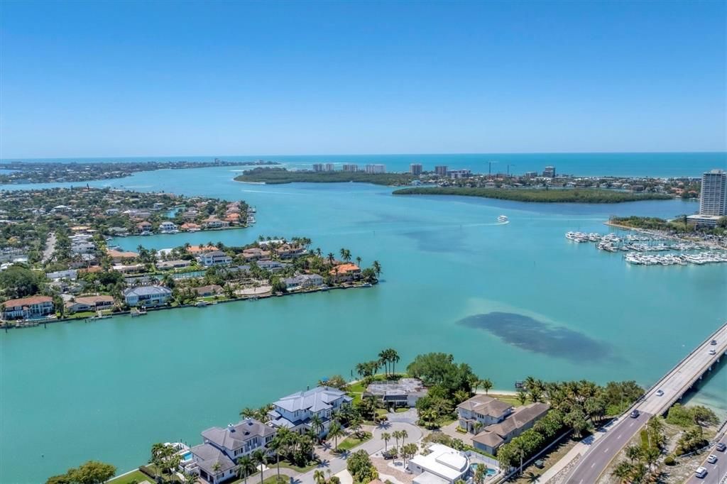 En Venta: $6,300,000 (3 camas, 3 baños, 3706 Pies cuadrados)