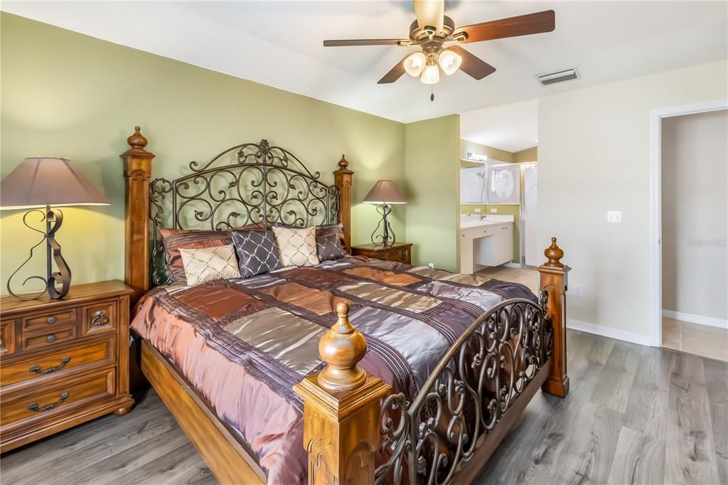 На продажу: $389,000 (3 спален, 2 ванн, 1474 Квадратных фут)