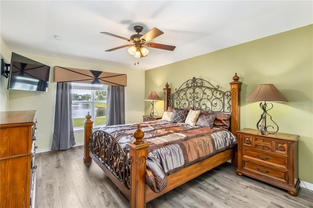 На продажу: $389,000 (3 спален, 2 ванн, 1474 Квадратных фут)