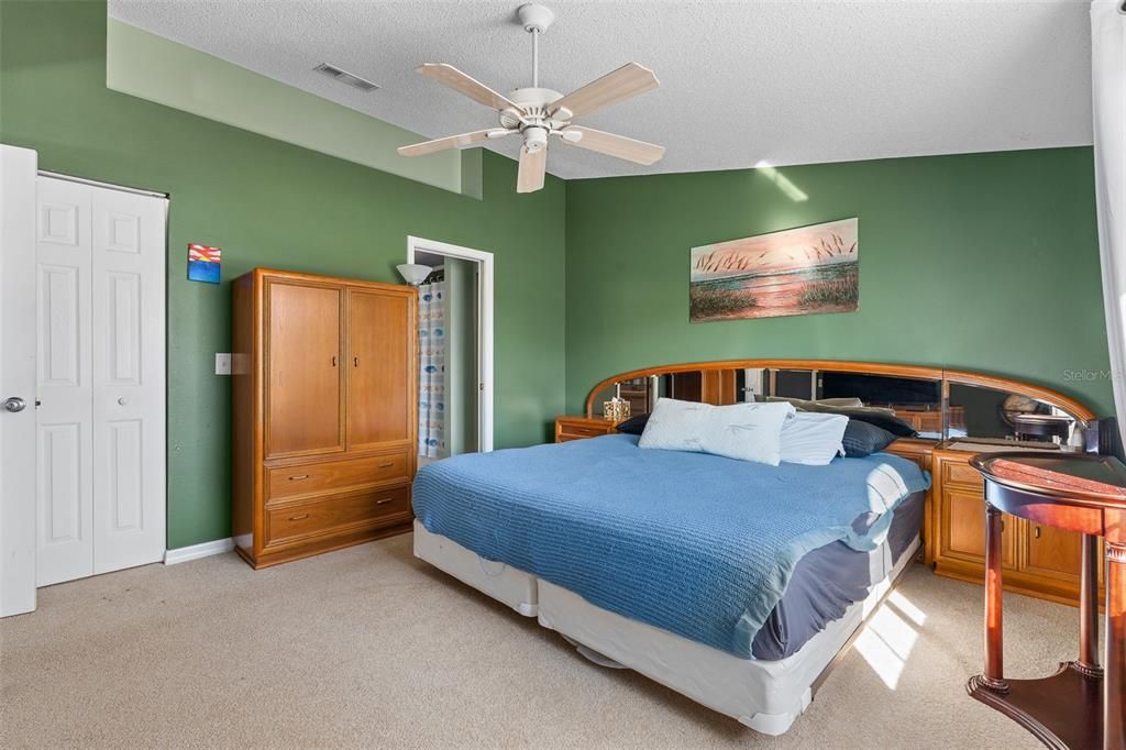 На продажу: $247,450 (3 спален, 2 ванн, 1280 Квадратных фут)