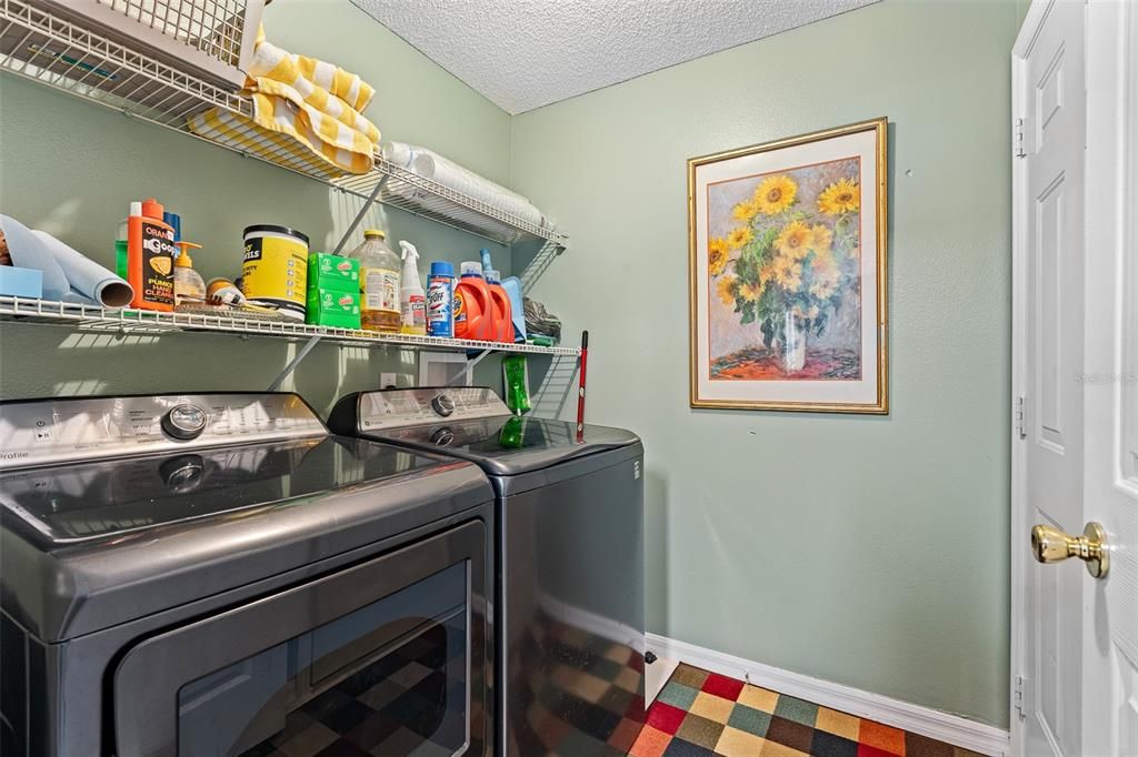 На продажу: $247,450 (3 спален, 2 ванн, 1280 Квадратных фут)